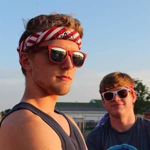 Meet your Posher, Warren